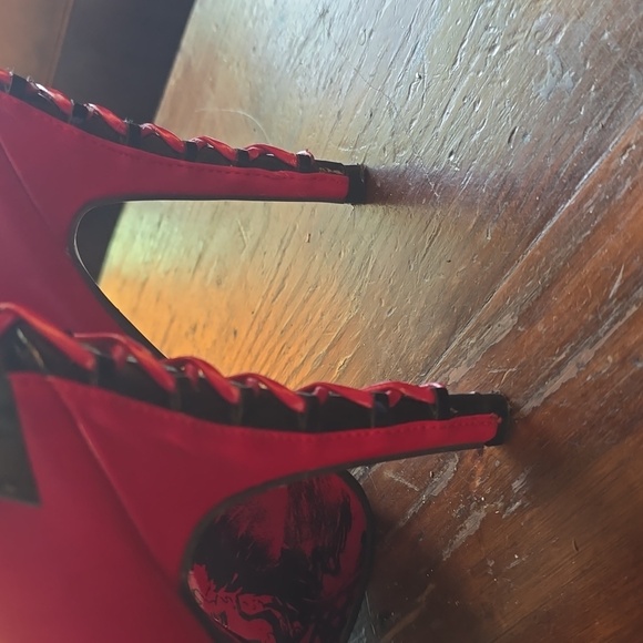 Iron Fist American Nightmare heels Size 7 Red - Picture 4 of 4